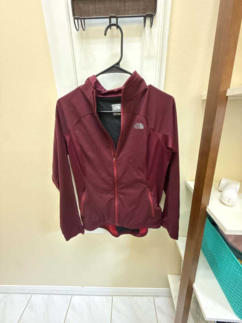 The North Face Full Zip Jacket Size M Burgundy Hooded Performance Fleece